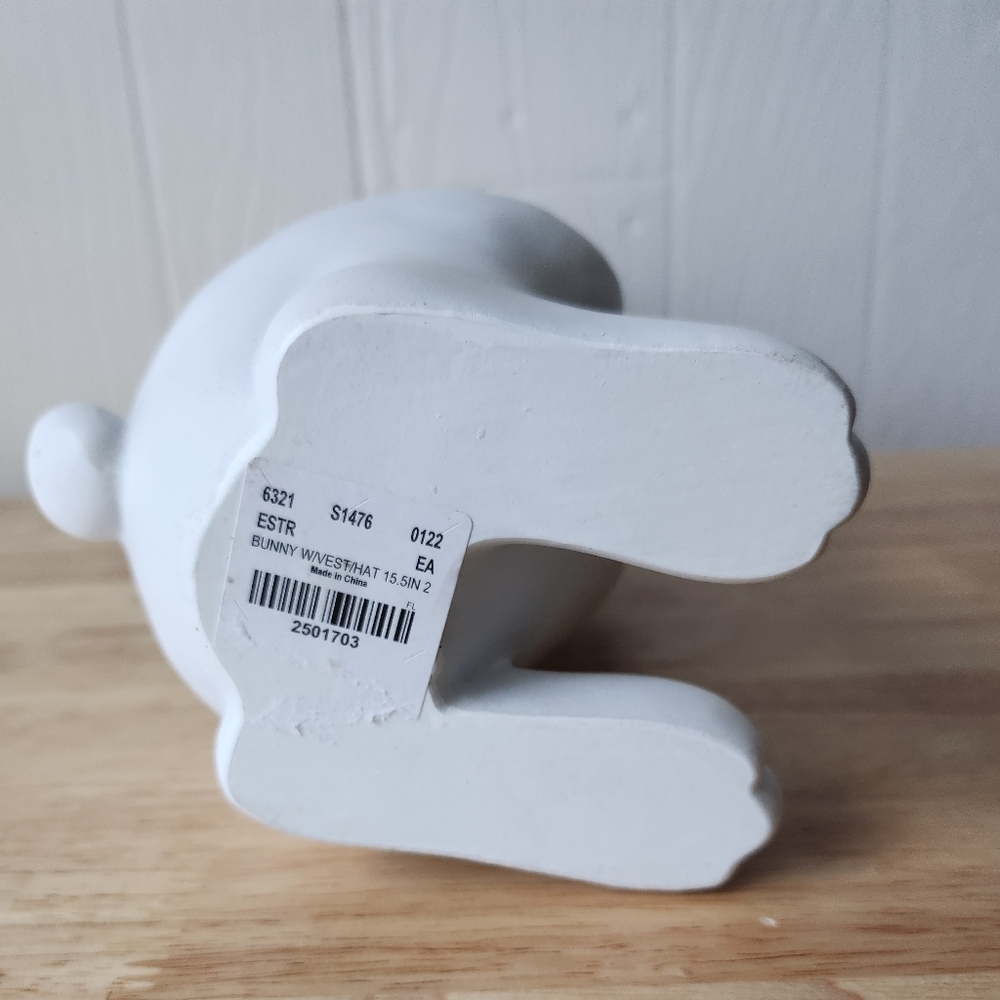 SOLD Raz Imports "Dapper Rabbit" Figurine - Picture 5 of 6